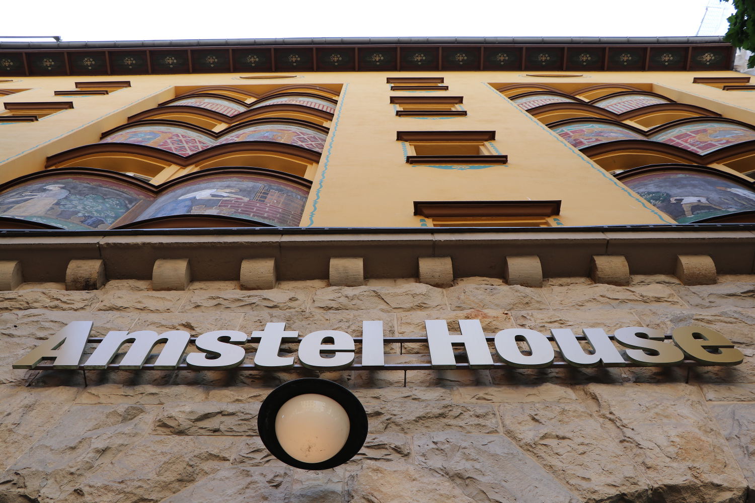 Amstel House Hostel